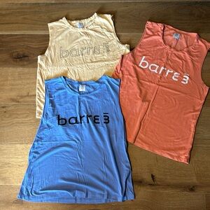 Set of 2 barre 3 tanks. Sz L.